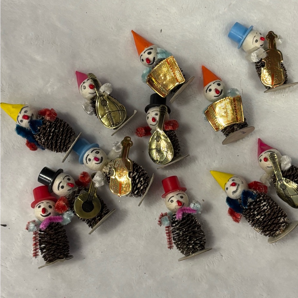 12 Vintage Pinecone Spun Head Snowmen